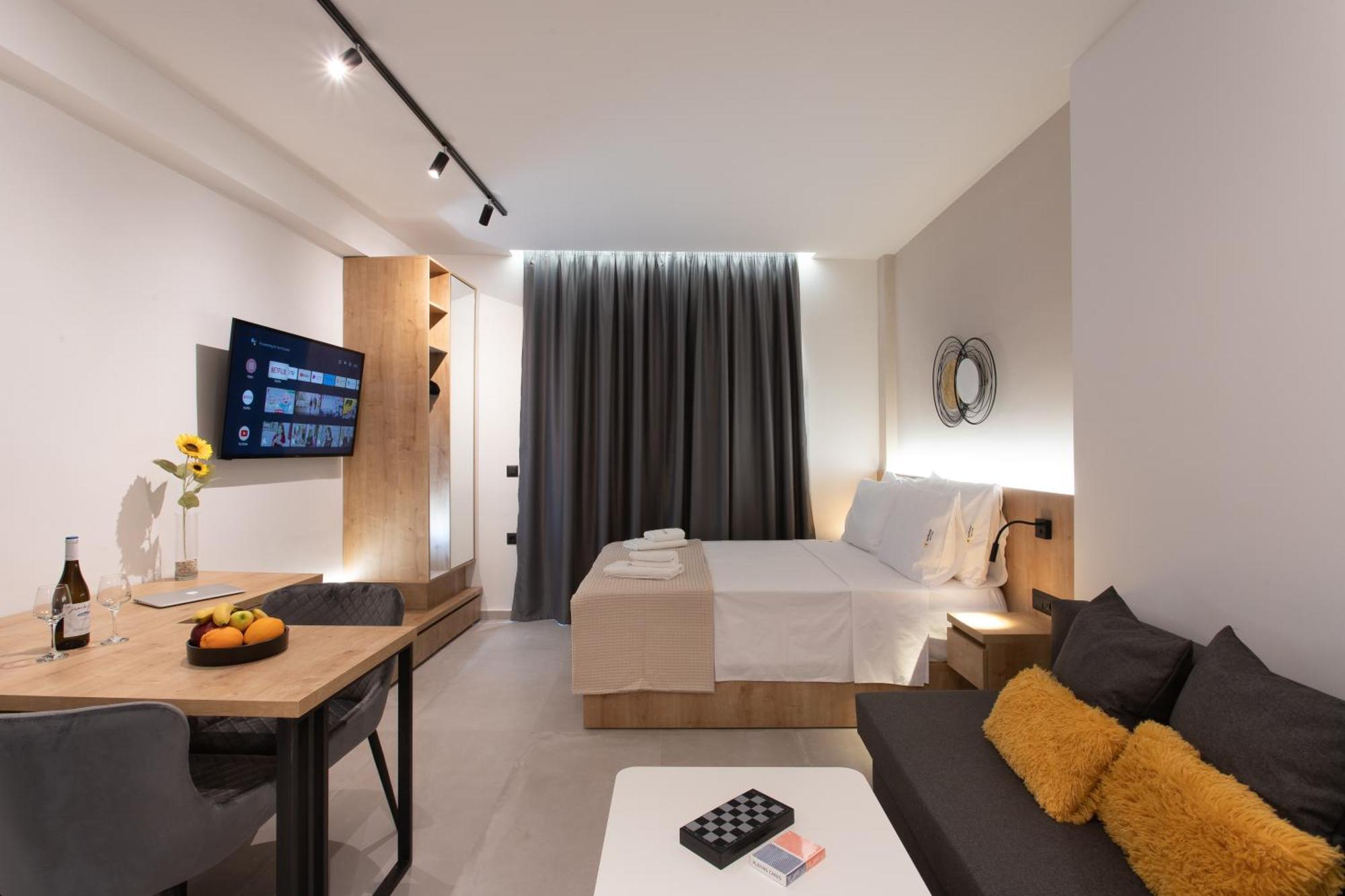 Sunflower Smartliving Suites Heraklion  Bagian luar foto