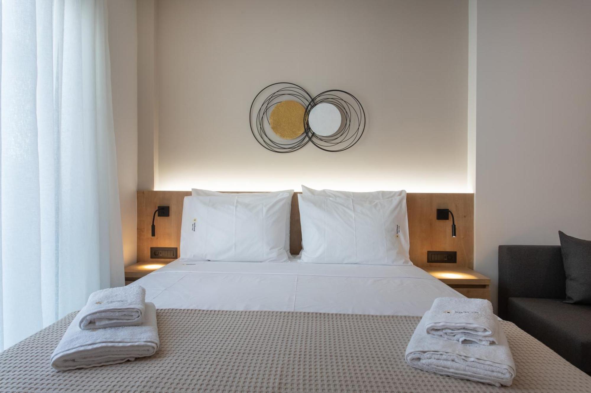 Sunflower Smartliving Suites Heraklion  Bagian luar foto